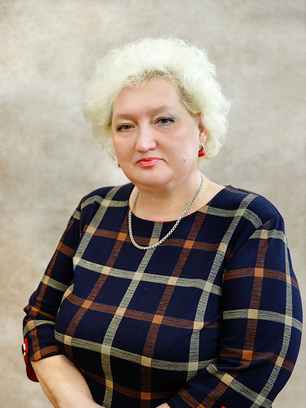 Мельник Елена Брониславовна.